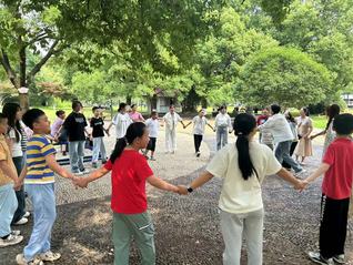 “职教牵手特教，共绘党建同心圆...