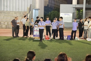 警校联动织密防护网 师生同心共...