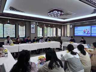 管理服务学院：“悠然心旅——心...